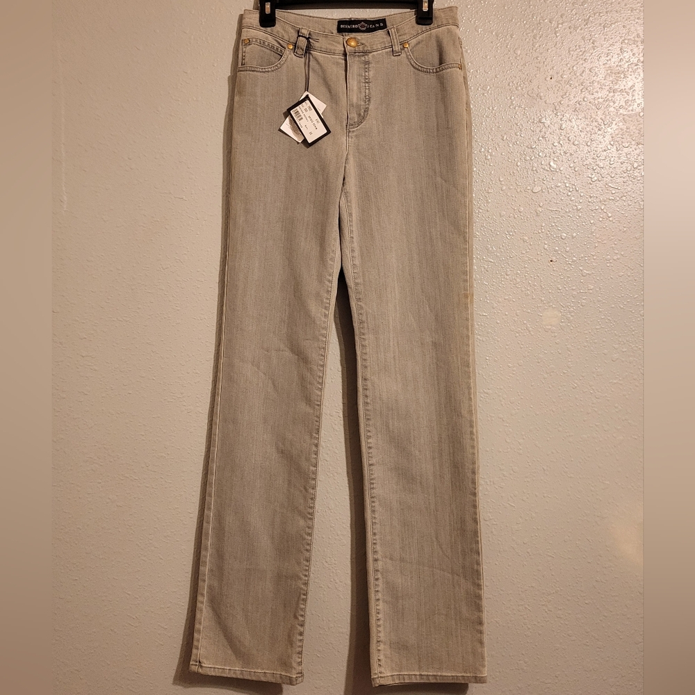 Dismero Gray Straight Leg Jeans